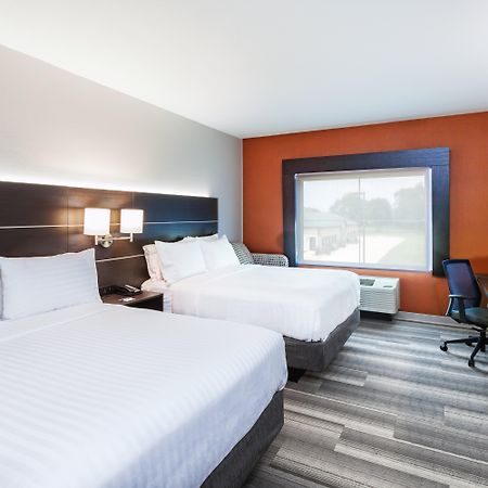 Holiday Inn Express & Suites - Coffeyville By Ihg Dış mekan fotoğraf