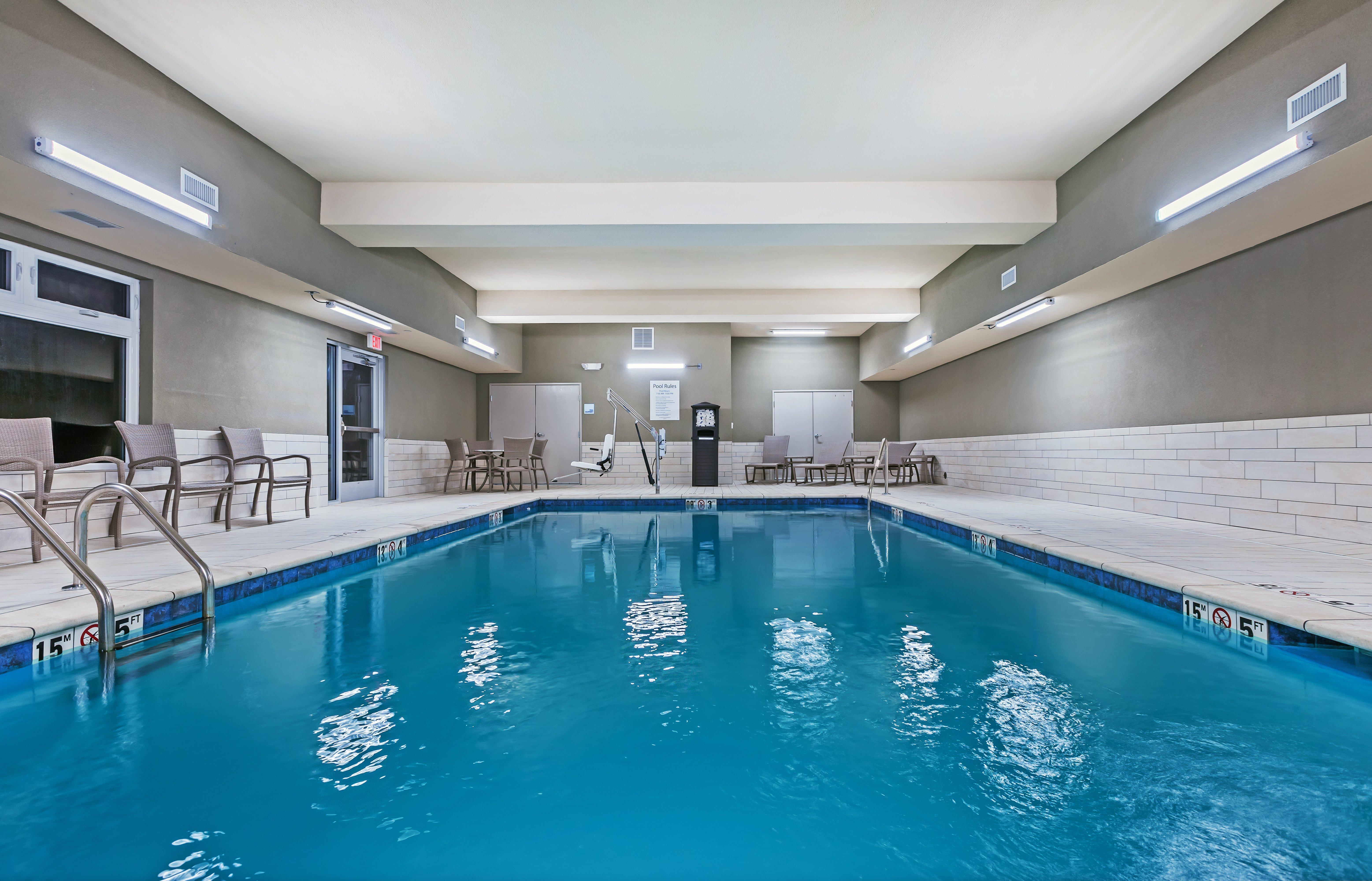 Holiday Inn Express & Suites - Coffeyville By Ihg Dış mekan fotoğraf
