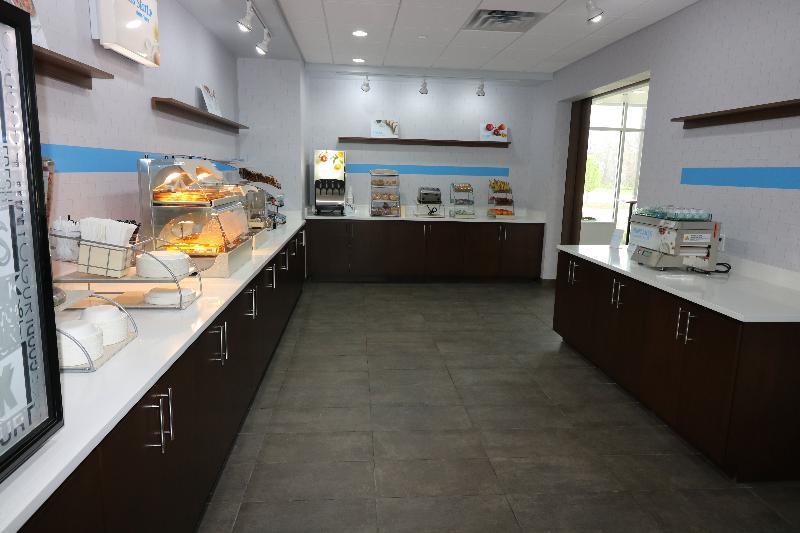 Holiday Inn Express & Suites - Coffeyville By Ihg Dış mekan fotoğraf